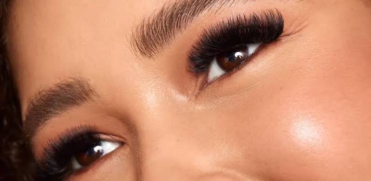 Are Mega Volume Lash Extensions a Good Fit for You?