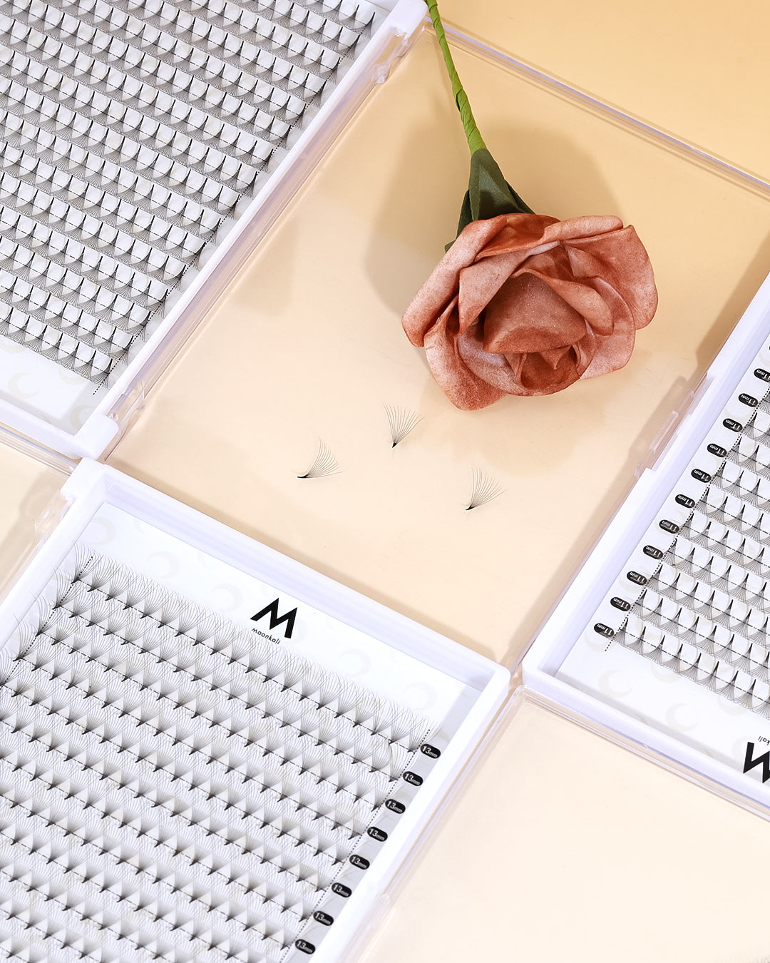 Info For Lash Beginners: What Are Pro Made Fans?