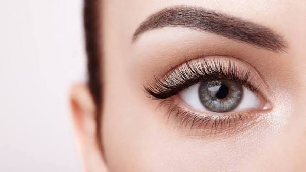 Is Lash Lift Safe for Pregnant Clients? A Guide for Lash Technicians
