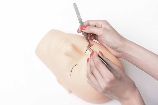 Practicing Eyelash Extension Techniques at Home
